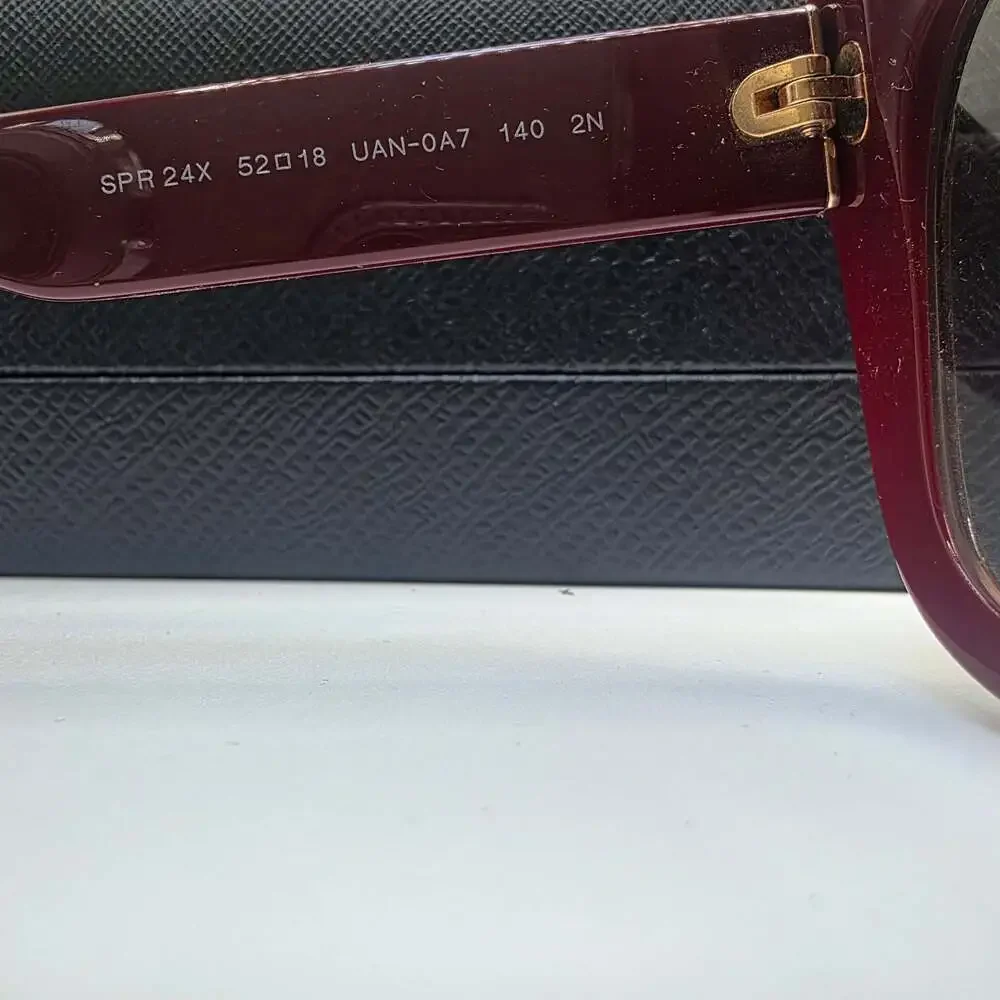 321 Prada Women's Red Polarized Rectangle Sunglasses Shades Size 52-18-140 - Picture 5 of 6